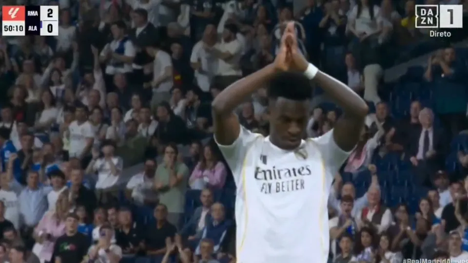 Vini Jr. marca golaço pelo Real Madrid, mas a comemoração dá o que falar