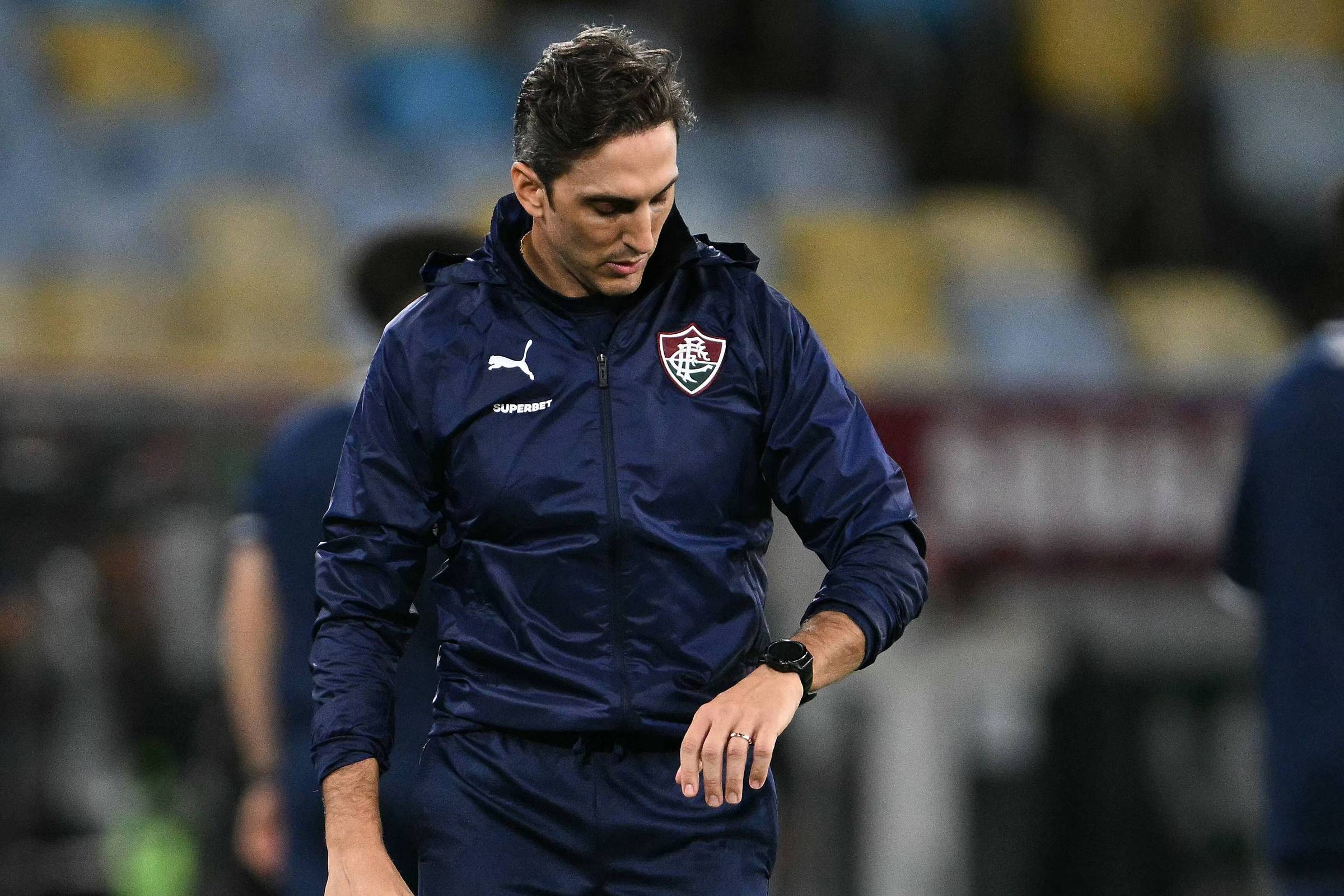 Fluminense anuncia demissão do técnico Luis Zubeldía