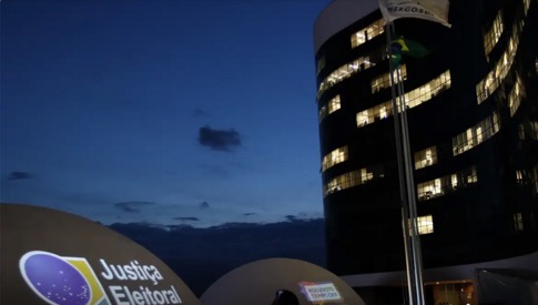 TSE suspende novas filiações após registros indevidos no sistema
