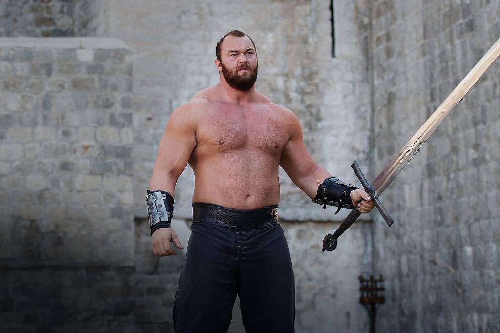 Montanha de 'Game of Thrones' drena 90 ml de líquido do joelho após competição