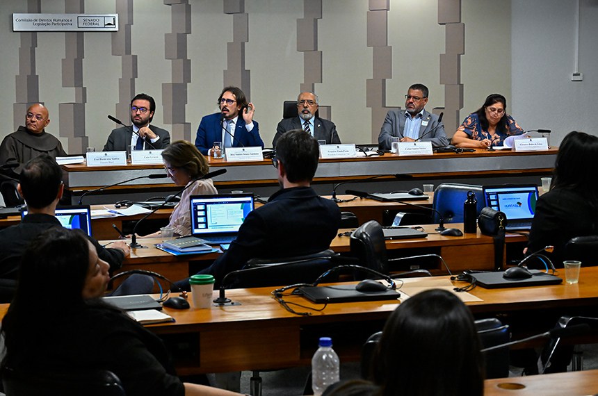 Cotas em residência médica em debate na CDH