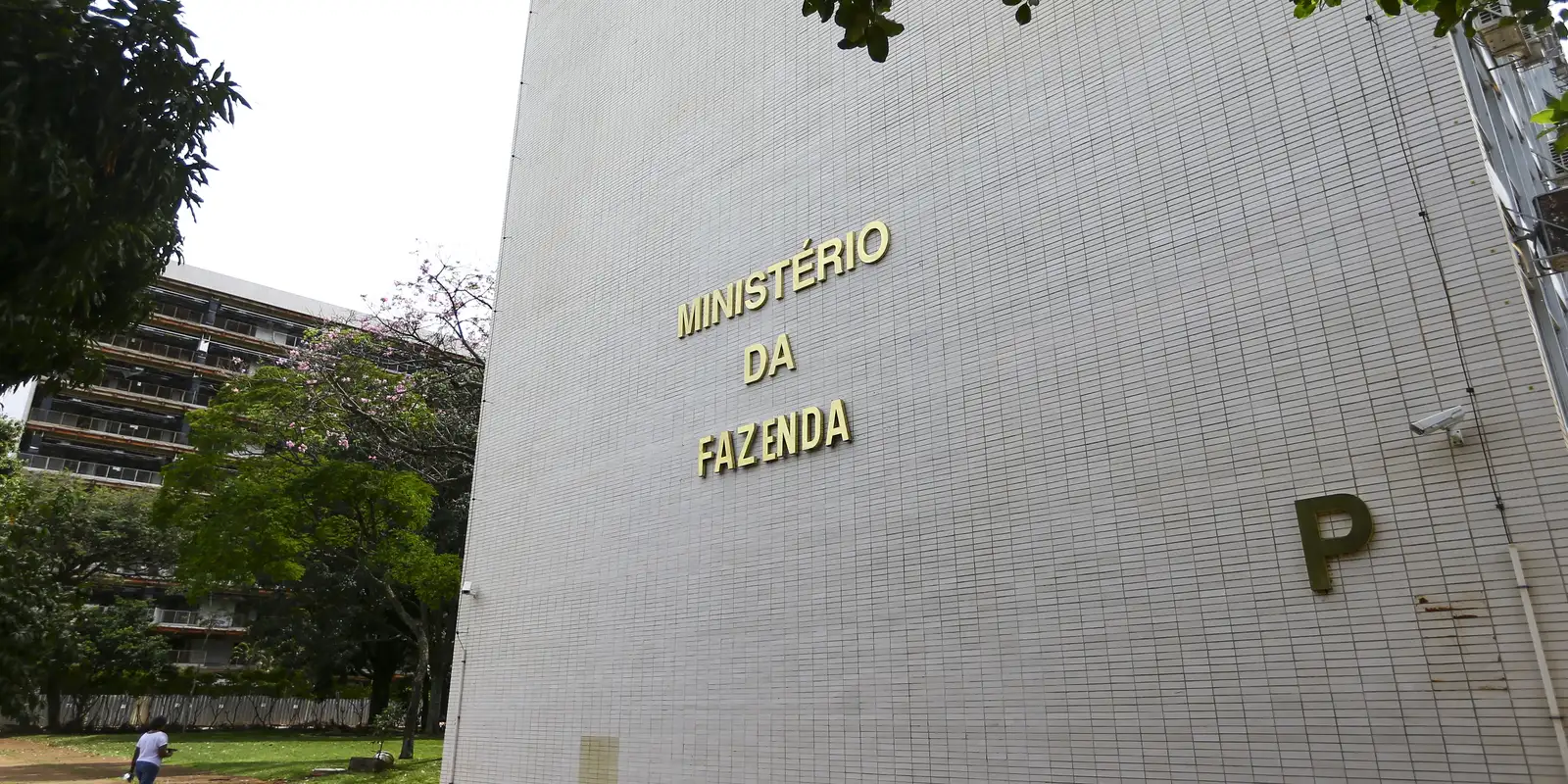 Governo Central tem superávit de R$ 10,8 bilhões em julho