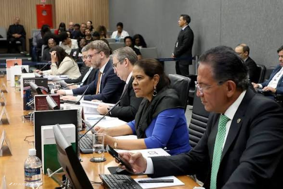 Nova diretriz nacional unifica regras para juízes identificarem, interromperem e multarem ex-parceiros que usam ações repetitivas como ferramentas de coerção.